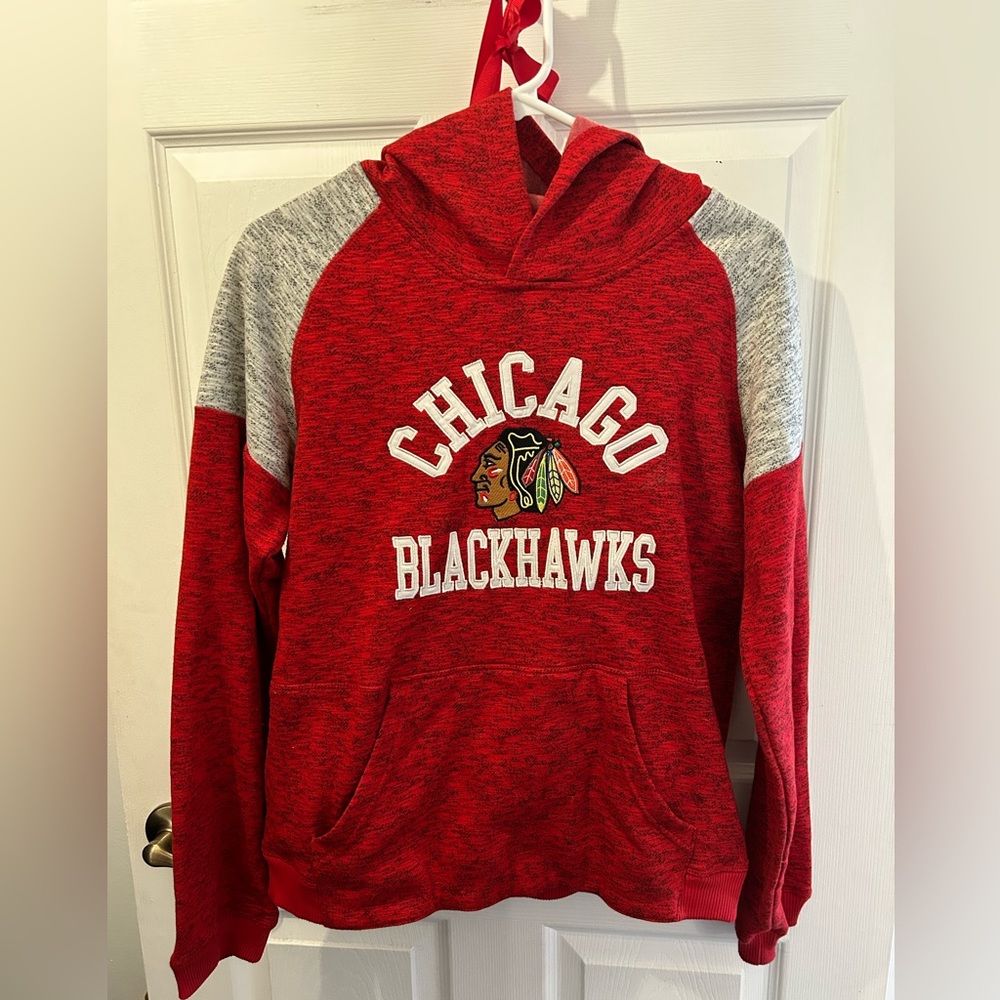 Youth Large Chicago Blackhawks hoodie